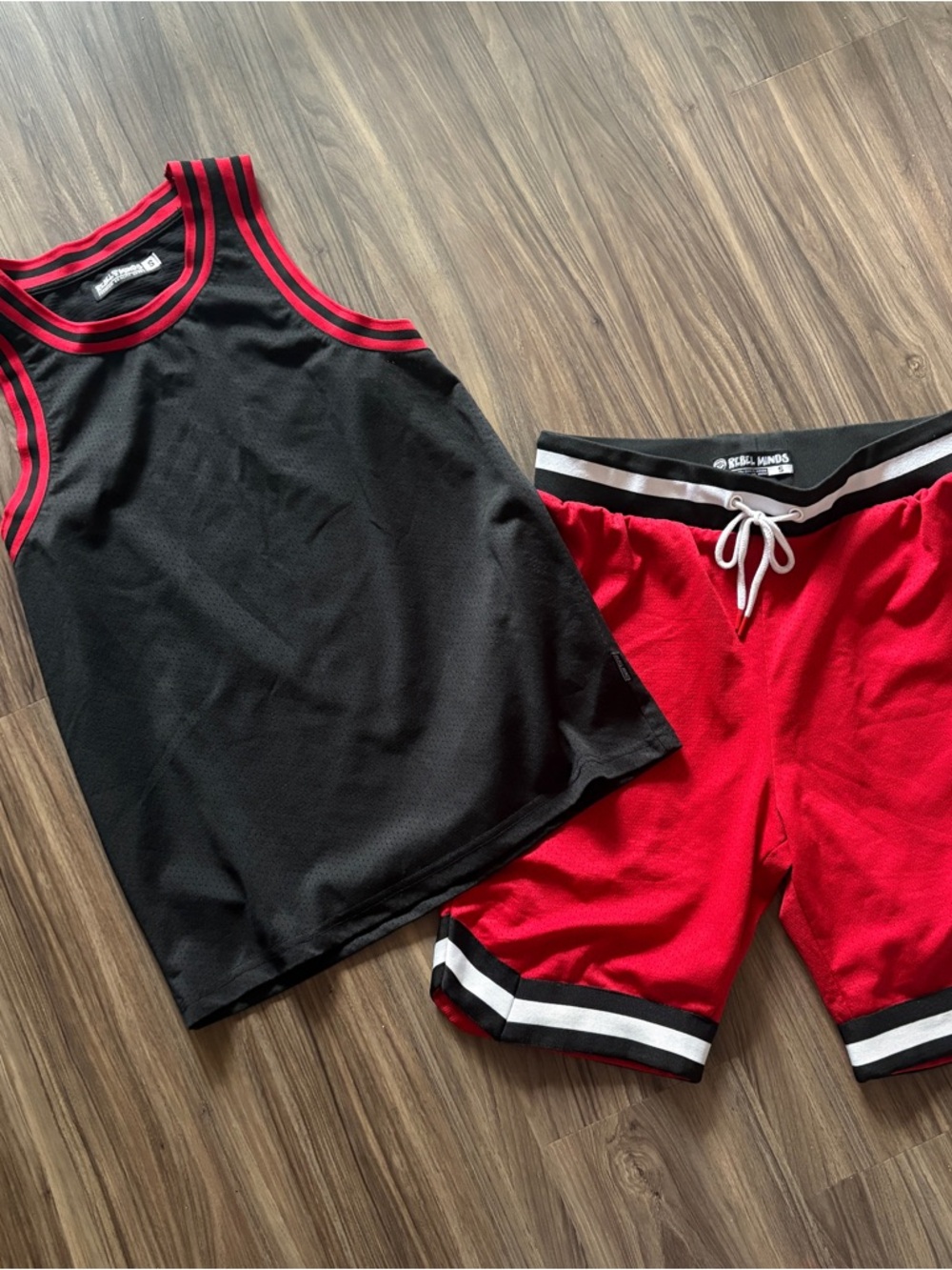 Men’s Retro 80s Athletic Tank Top & Shorts 2-Piece Set